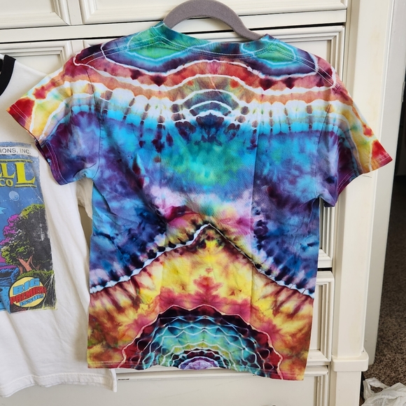 Alien Tshirt & Beanie Bundle - Picture 5 of 7